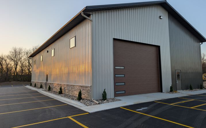 Pictures of Industrial property located at 958 E Hill St, Saint Peter, MN 56082 for lease - image #1