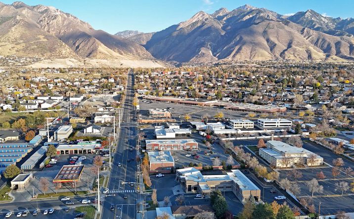 Pictures of Retail property located at 2242 East Fort Union Blvd, Cottonwood Heights, UT 84121 for lease - image #1