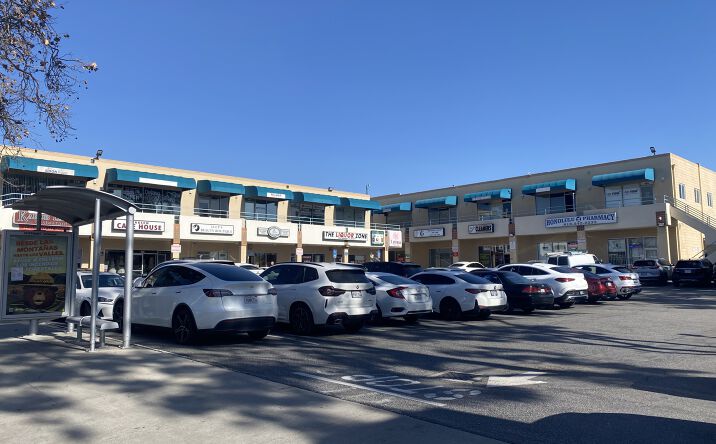 Pictures of Retail, Office property located at 444 S Central Ave, Glendale, CA 91204 for lease - image #1