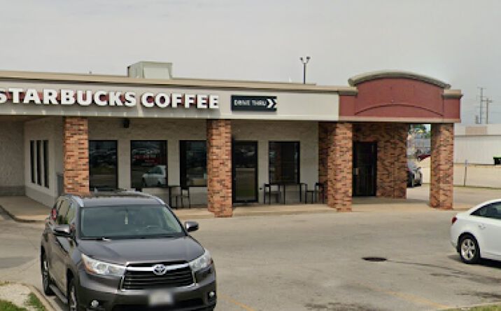Pictures of Retail, Office property located at 1701 S Veterans Pkwy, Bloomington, IL 61701 for lease - image #1
