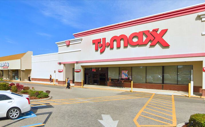 Pictures of Retail, Restaurant property located at NWC of Bee Ridge Rd & Tuttle Ave, Sarasota, FL 34239 for lease - image #1