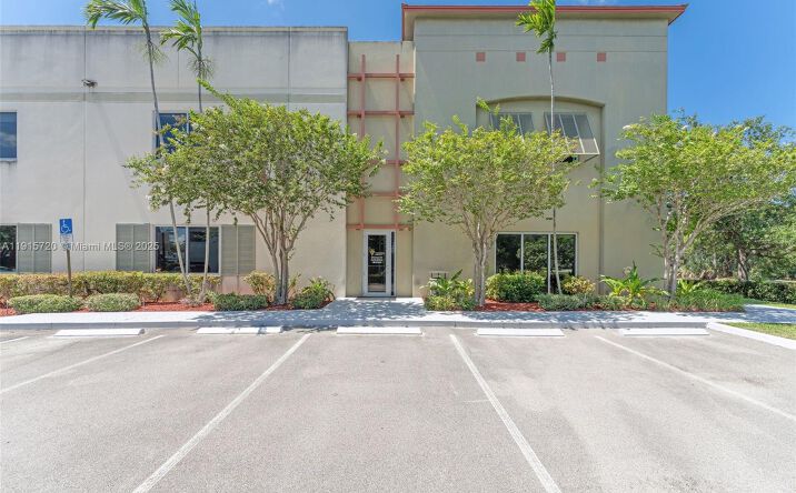 Pictures of Industrial property located at 6850 Lyons Technology Cir, Coconut Creek, FL 33073 for lease - image #1