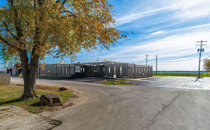 Pictures of Industrial property located at 2300 Marilyn Ln, Columbus, OH 43219 for lease - image #1