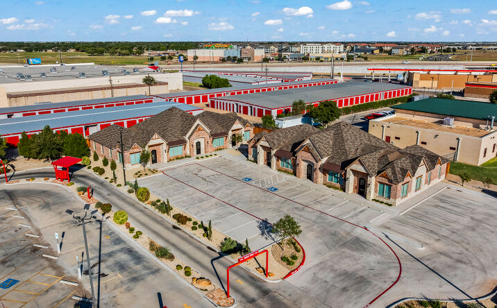 Pictures of Office property located at 204 Slide Rd, Lubbock, TX 79416 for lease - image #1