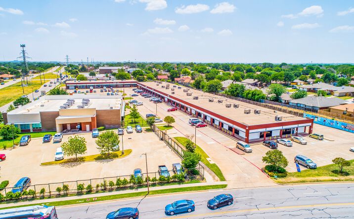 Pictures of Retail, Office property located at 2829 Altamesa Blvd, Fort Worth, TX 76133 for lease - image #1