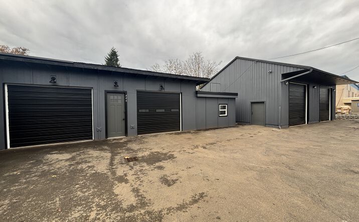 Pictures of Industrial, Retail property located at 446 McClaine St, Silverton, OR 97381 for lease - image #1