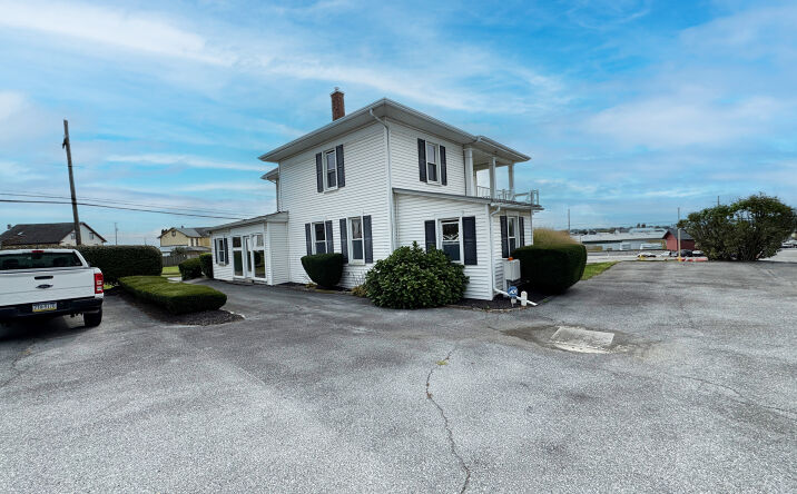 Pictures of Office property located at 18 S Maple Ave, Leola, PA 17540 for lease - image #1