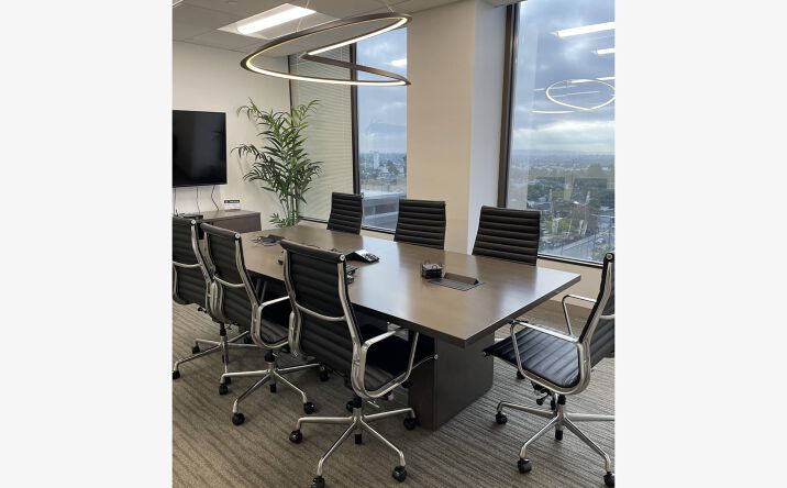Pictures of Office property located at 10880 Wilshire Blvd, Los Angeles, CA 90024 for lease - image #1