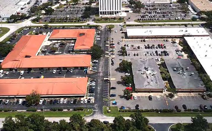 Pictures of Retail, Office, Industrial property located at 9225-9350 Bay Plaza Blvd, Tampa, FL 33619 for lease - image #1