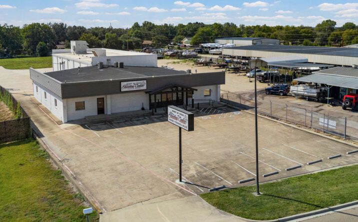 Pictures of Industrial property located at 5040 S Loop 340, Waco, TX 76706 for lease - image #1
