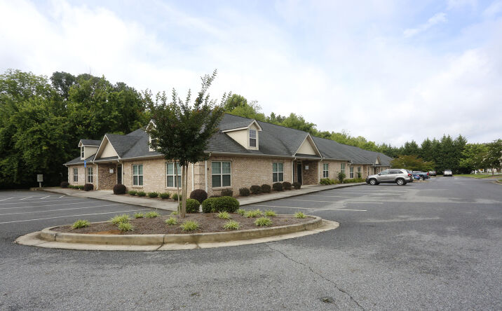 Pictures of Office property located at 20 Pointe N Dr, Cartersville, GA 30120 for lease - image #1