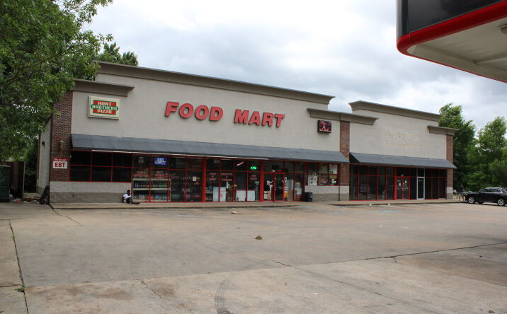 Pictures of Retail property located at 5300 N State St, Jackson, MS 39206 for lease - image #1