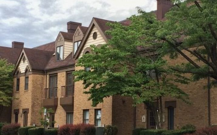 Pictures of Office property located at 176 Thomas Johnson Dr, Frederick, MD 21702 for lease - image #1