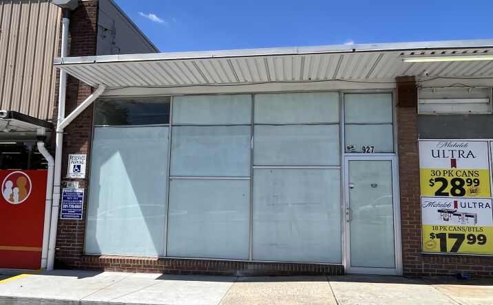 Pictures of Retail property located at 927 Pennsylvania Ave, Hagerstown, MD 21742 for lease - image #1