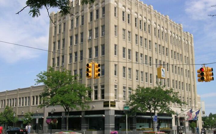 Pictures of Office, Retail property located at 306 S Washington Ave, Royal Oak, MI 48067 for lease - image #1