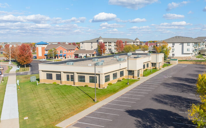 Pictures of Office property located at 5116 S Solberg Ave, Sioux Falls, SD 57108 for lease - image #1