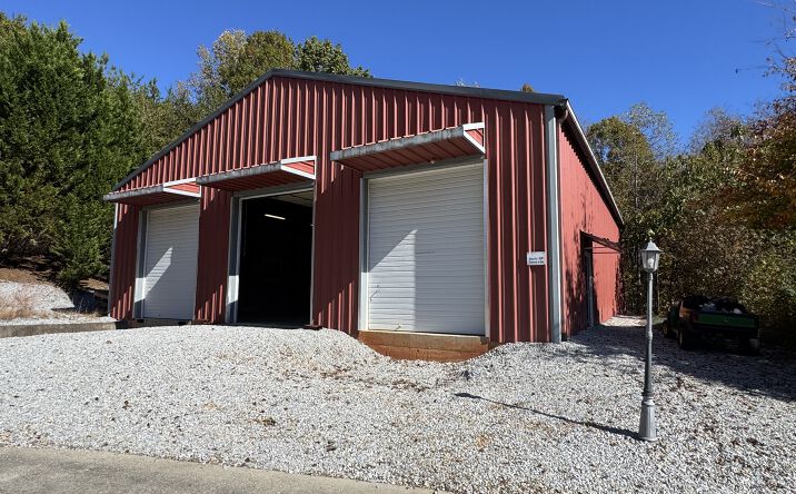 Pictures of Industrial property located at 3315 Dawsonville Hwy, Gainesville, GA 30506 for lease - image #1