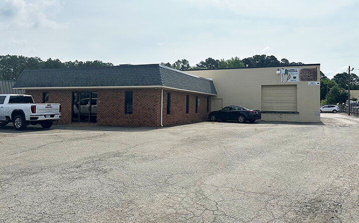 Pictures of Industrial property located at 10974 Richardson Rd, Ashland, VA 23005 for lease - image #1