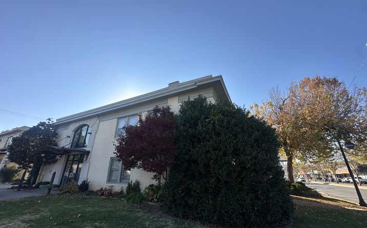 Pictures of Office property located at 400 NW 23rd St, Oklahoma City, OK 73103 for lease - image #1
