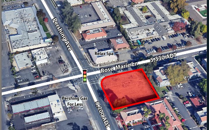 Pictures of Retail, Land, Restaurant property located at 4444 N Pershing Ave, Stockton, CA 95207 for lease - image #1