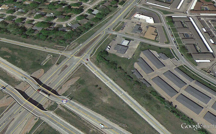 Pictures of Office, Special Purpose, Retail property located at 4121 SW Twilight Dr, Topeka, KS 66614 for lease - image #1