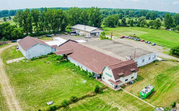 Pictures of Retail, Industrial property located at 9649 Van Buren Rd, Fowlerville, MI 48836 for lease - image #1