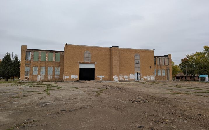 Pictures of Retail, Office, Industrial property located at 1017 W 19th St, Anderson, IN 46016 for lease - image #1