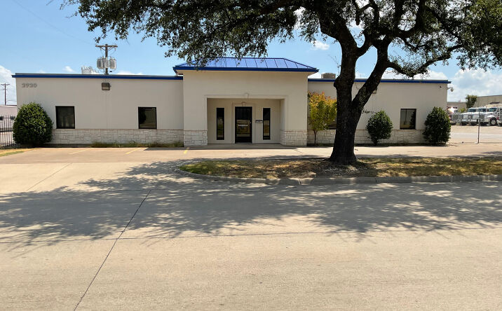 Pictures of Office, Industrial property located at 2920 Industrial Ln, Garland, TX 75041 for lease - image \#1