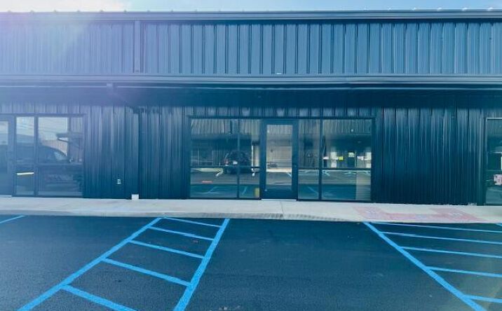 Pictures of Retail, Office property located at 2563 E Main Street #C, Lancaster, OH 43130 for lease - image #1