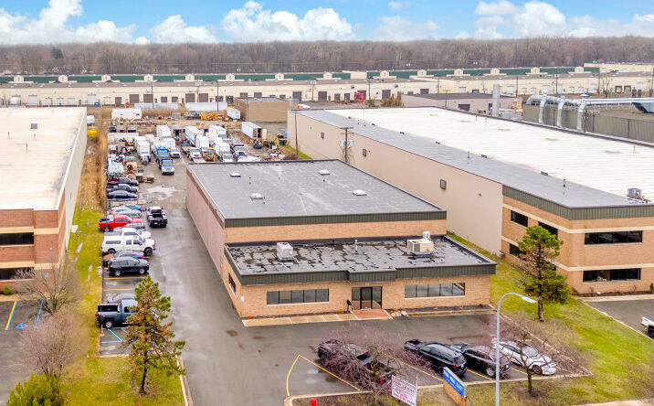 Pictures of Industrial property located at 26187 Northline Rd, Taylor, MI 48180 for lease - image #1