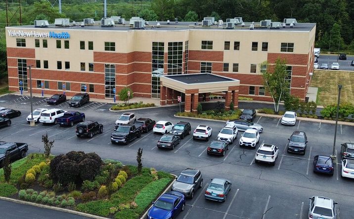 Pictures of Office property located at 196 Waterford Pkwy S, Waterford, CT 06385 for lease - image #1