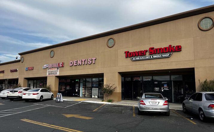 Pictures of Retail property located at 3660 W Shaw Ave, Fresno, CA 93711 for lease - image #1
