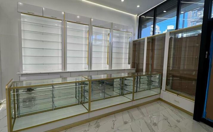 Pictures of Retail property located at 21-10 Newtown Avenue 1st floor, New York, NY 11102 for lease - image #1