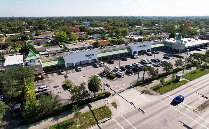 Pictures of Retail property located at 9447 SW 56th St # 49 #9447-49, Miami, FL 33165 for lease - image #1