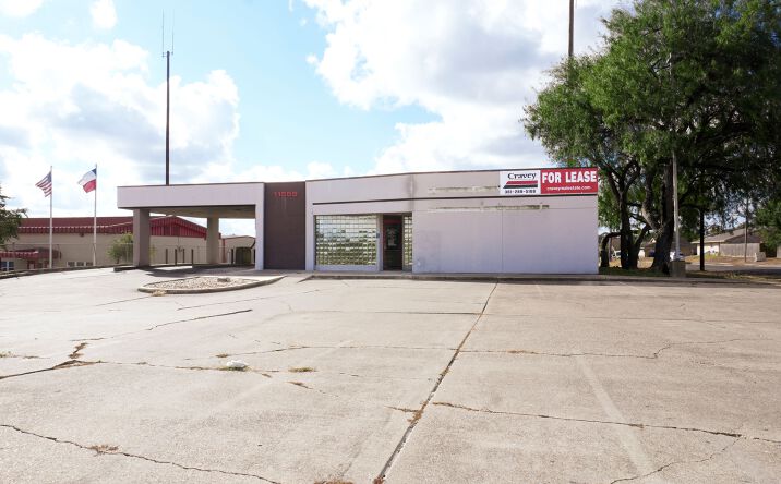 Pictures of Office property located at 11559 Leopard St, Corpus Christi, TX 78410 for lease - image #1