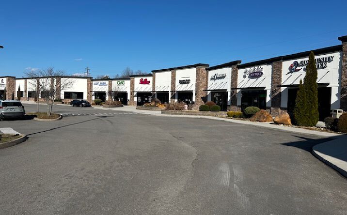 Pictures of Retail, Office property located at 2231 Sandstone Dr, Morristown, TN 37814 for lease - image #1