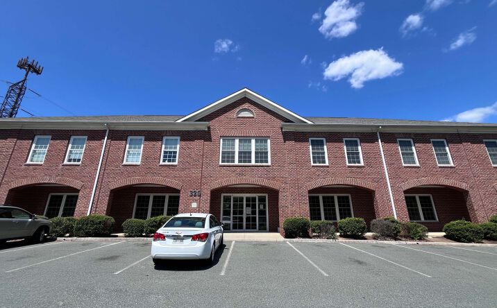Pictures of Office property located at 320 Winding River Ln, Charlottesville, VA 22911 for lease - image #1