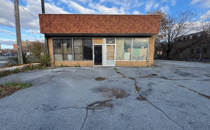 Pictures of Retail property located at 1521 S Salina Street, Syracuse, NY 13205 for lease - image #1