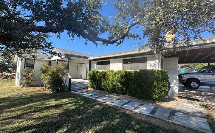 Pictures of Retail property located at 5300 US-290, Dripping Springs, TX 78620 for lease - image #1