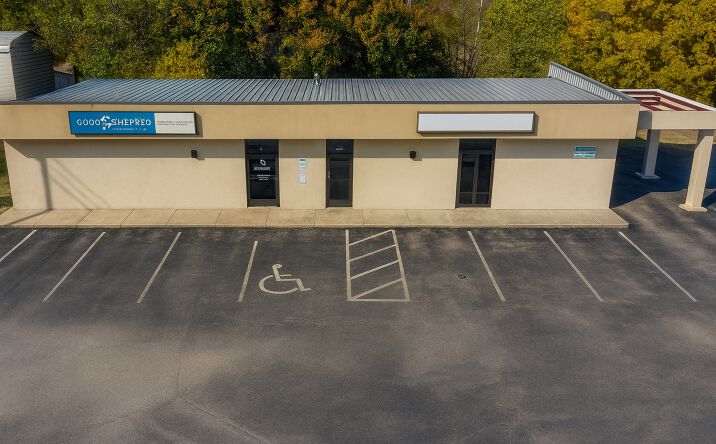 Pictures of Office property located at 505 E 16th St, Wellington, KS 67152 for lease - image #1