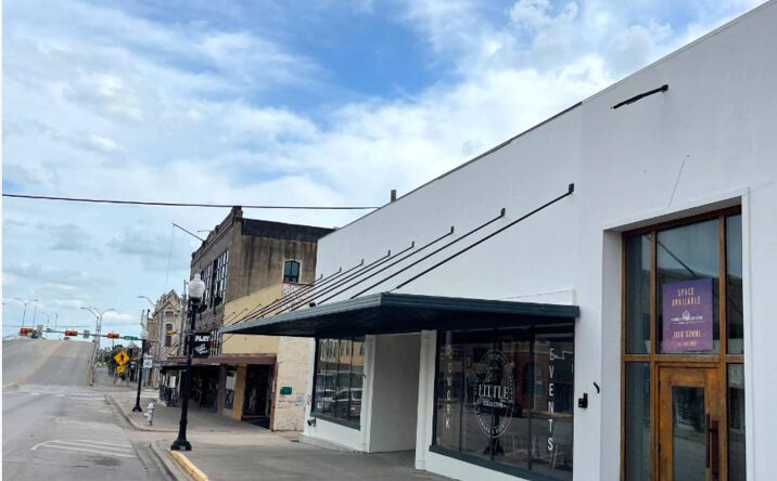 Pictures of Retail, Office, Special Purpose property located at 211 N Main St, Taylor, TX 76574 for lease - image #1