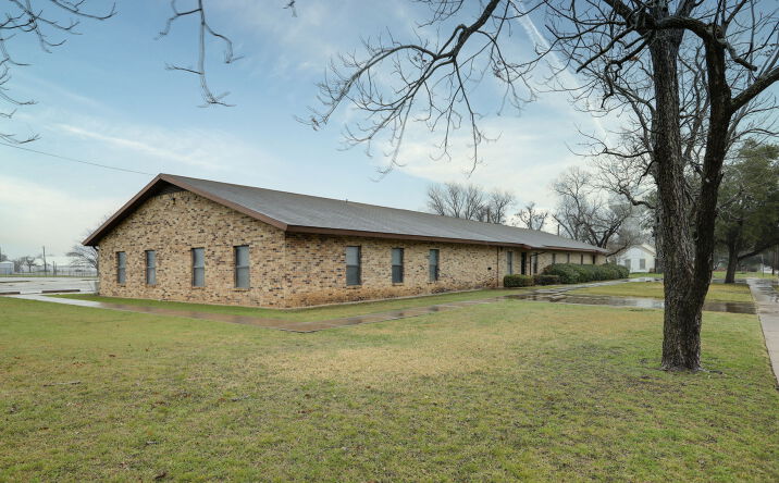 Pictures of Office, Special Purpose property located at 602 W 12th St, Taylor, TX 76574 for lease - image #1