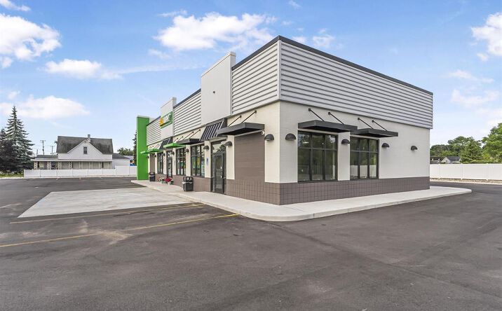 Pictures of Retail property located at 903 N Mitchell Street , STE B, Cadillac, MI 49601 for lease - image #1