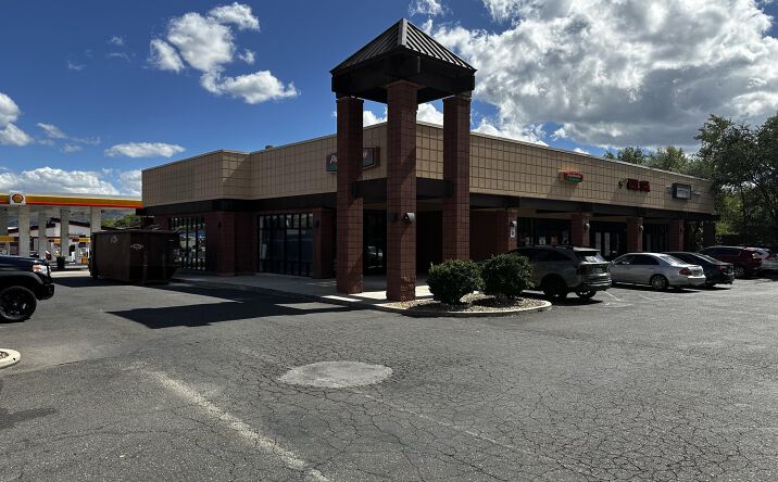 Pictures of Retail property located at 1333 Iron Springs #D Road, Prescott, AZ 86301 for lease - image #1