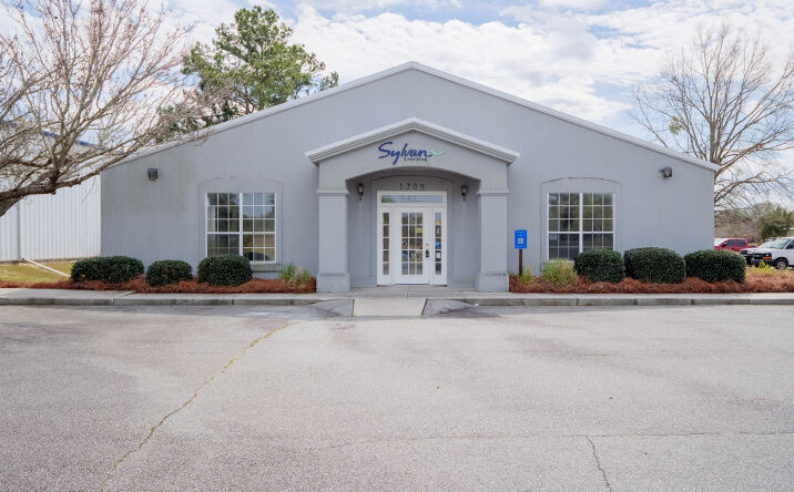 Pictures of Office property located at 1709 River St, Valdosta, GA 31601 for lease - image #1