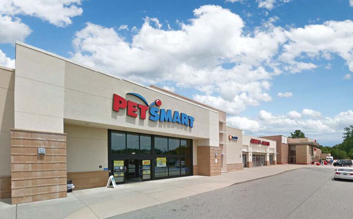 Pictures of Retail property located at 6003 - 6005 Wade Hampton Boulevard, Taylors, SC 29687 for lease - image #1