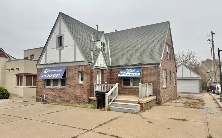 Pictures of Office property located at 116 N Oliver St, Wichita, KS 67208 for lease - image #1