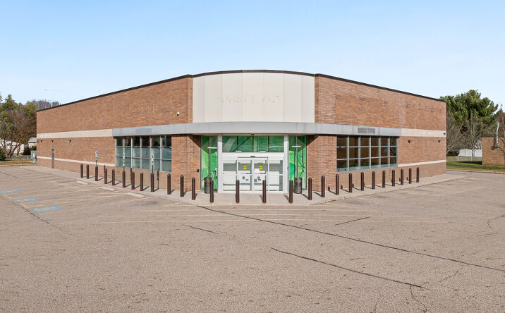 Pictures of Retail property located at 4042 Cleveland Ave SW, Canton, OH 44707 for lease - image #1