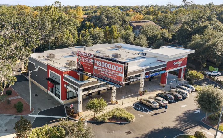 Pictures of Restaurant property located at 3581 SW Archer Rd, Gainesville, FL 32608 for lease - image #1