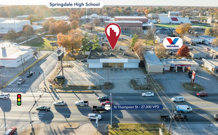Pictures of Retail, Office property located at 100 N Thompson St, Springdale, AR 72764 for lease - image #1